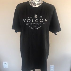 Volcom t shirt